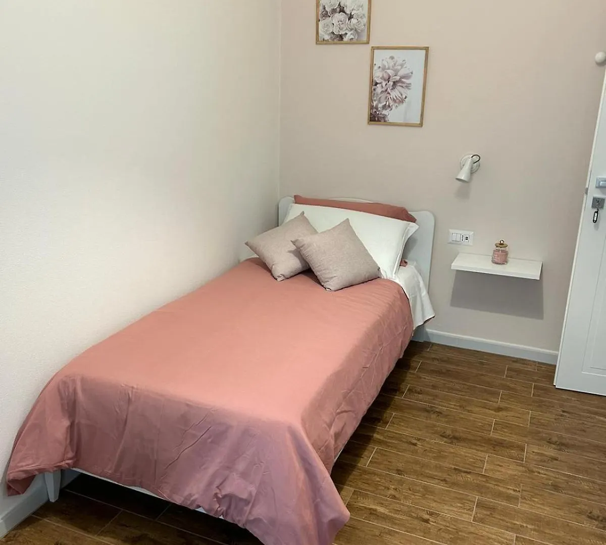 Guest house Mavi Rooms San Gavino Monreale Italy